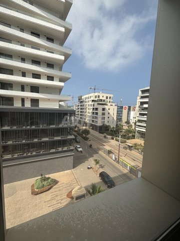 Plateau-bureau neuf à louer à CFC – 77 m²