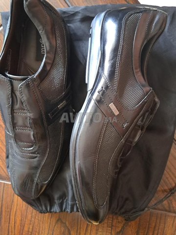 أحذية بوغاتي 42 أصلية