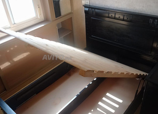 غرفة نوم شبه جديدة