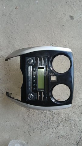 Poste radio nissan