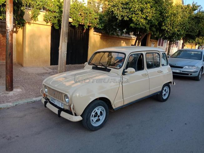 Renault R4 Essence Manuelle 1990 à Tanger