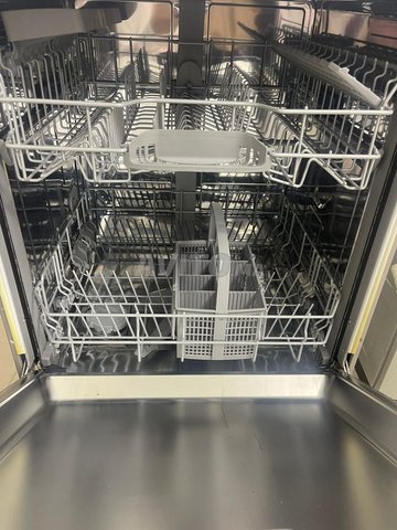 💎 غسالة الأطباق بوش سلسلة 4 SilencePlus - اينوكس