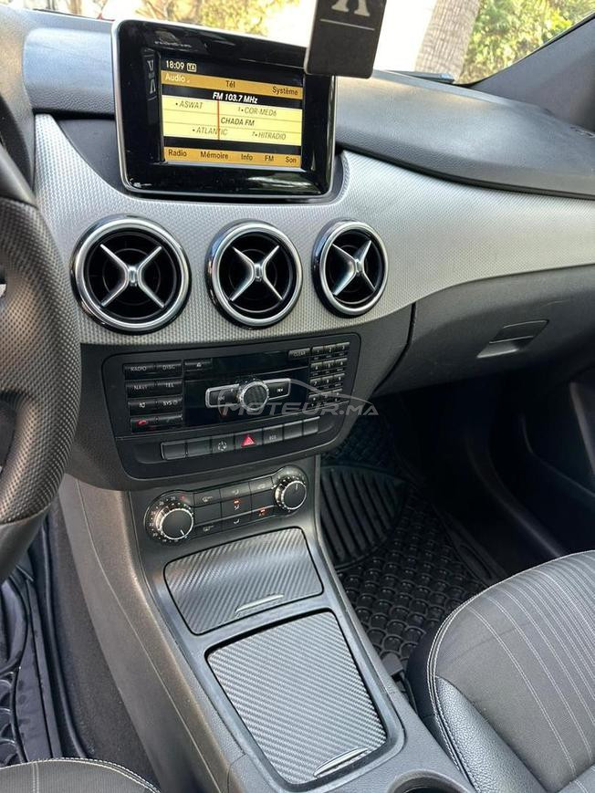 je mets en vente mercedes classe b 180