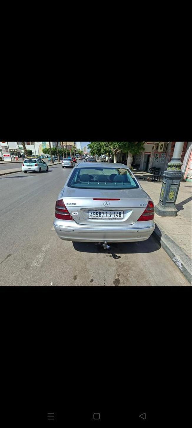 voiture très bonne état