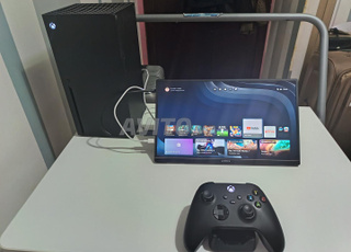 Xbox series X avec une collection de 6 jeux