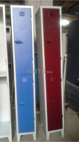 Les Casiers Métalliques Les Vestiaires De  A  - 2