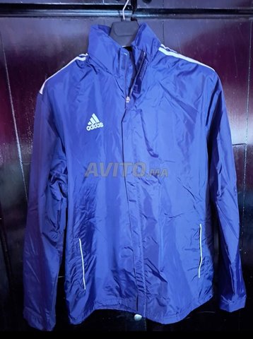 adida jjacket جاكيت رياضي 50 L جديدة