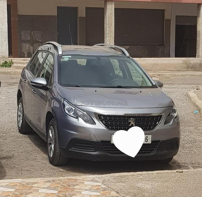 peugeot 2008 model 2017 très bone état 