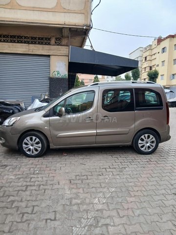 سيتروين بيرلينجو ديزل يدوي 2013 في الدار البيضاء