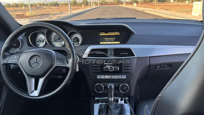 Mercedes-Benz 220 Diesel Automatique 2013 à Fès
