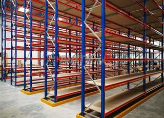 Rayonnage mi lourd et lourd de stockage