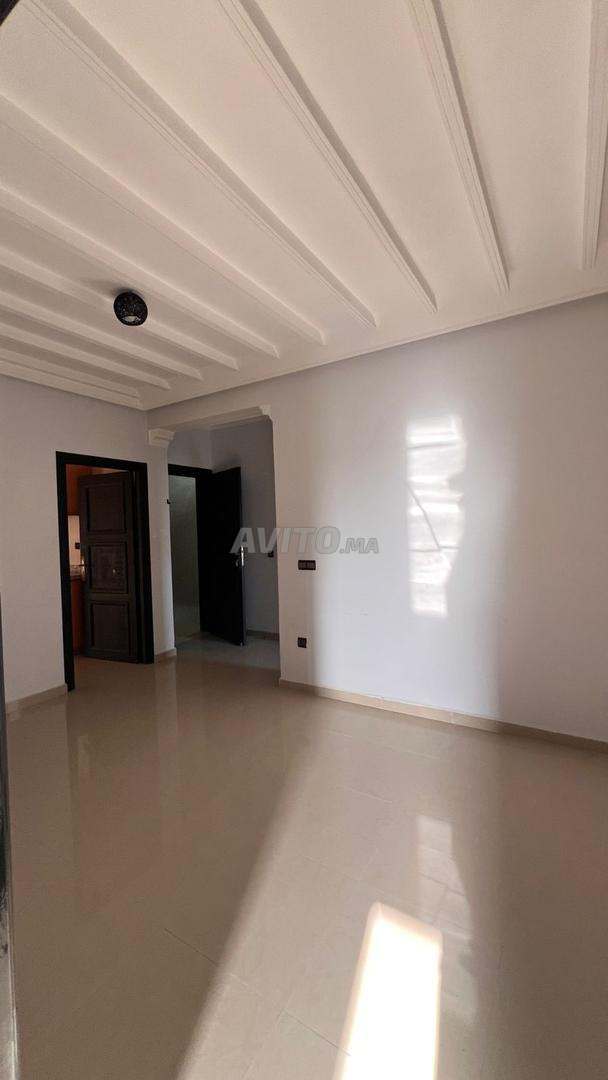 Appartement à louer deux facades longue durée - image 4