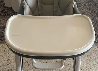 Chaise haute pour bébé - Marque Peg perego