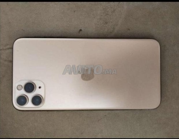 iPhone 11 pro Max à vendre 