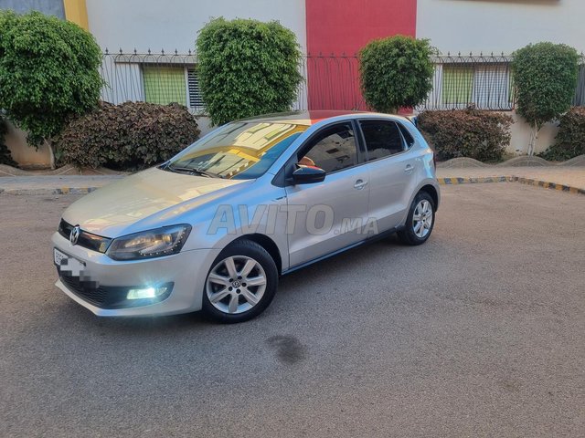 VOLKSWAGNE POLO ESSENCE AOTOUMATIQE
