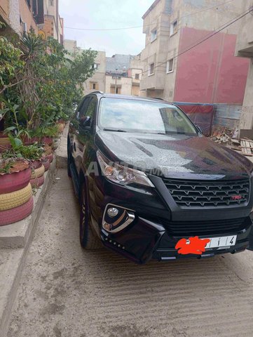 سيارة للبيع في حالة ممتازة