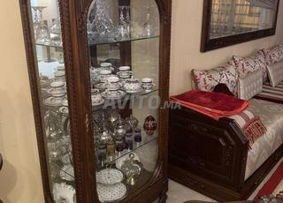 بيع أثاث بحالة جيدة