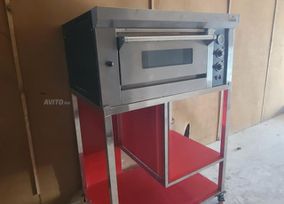 Four pour pizza