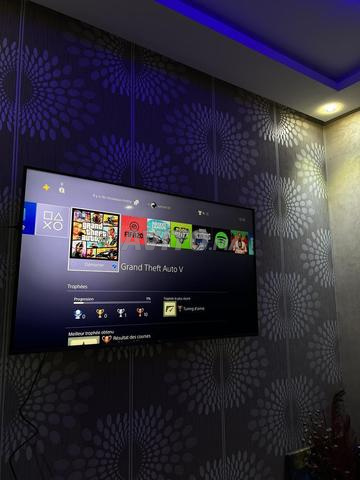 ps4 pro 1 tb 1 manette GTA5 FIFA 20 et chargeur - 2