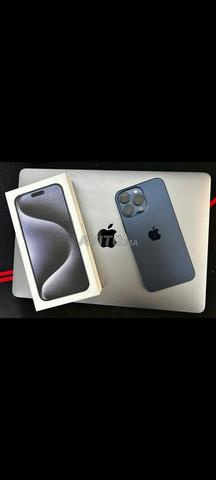 iPhone 15 Pro Max 256G-Bleu Titane- Très bon état - 2