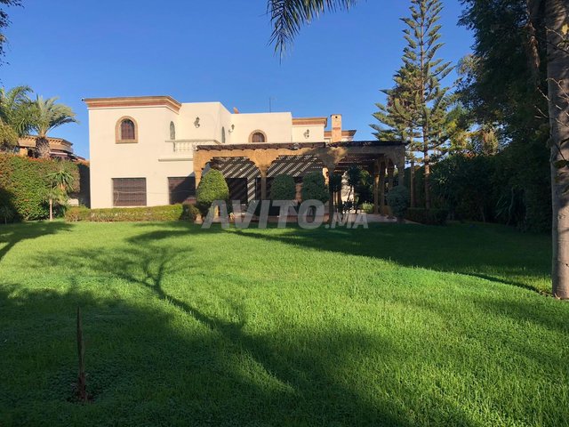 فيلا كبيرة للبيع بير قاسم