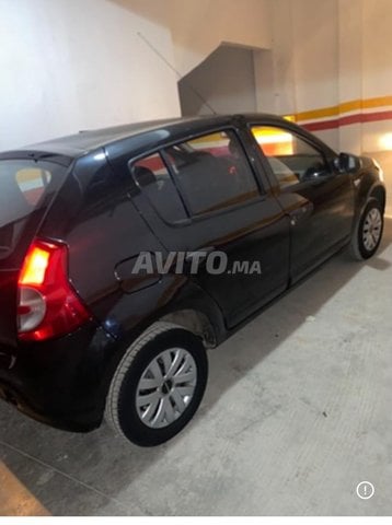 داسيا سانديرو ديزل يدوي 2010 في الدار البيضاء