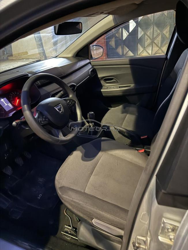 dacia logan bon etat avendre a laayoune 