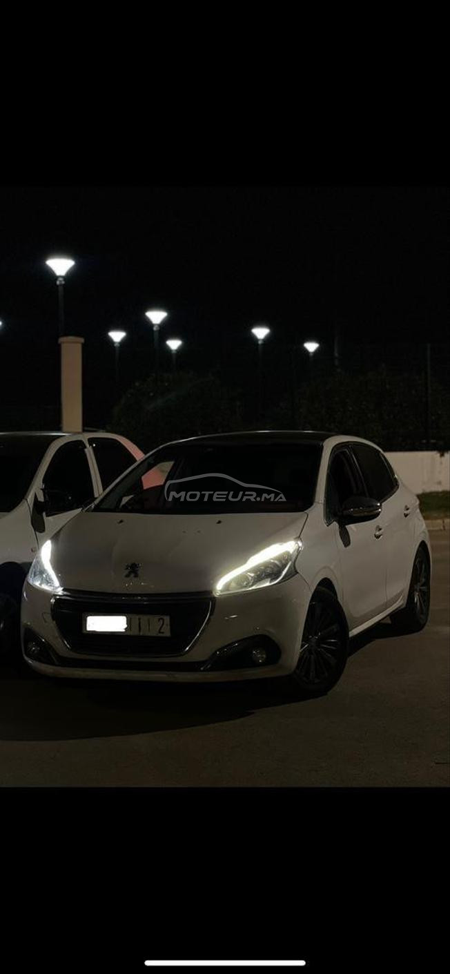 Peugeot 208 Diesel Manuelle 2017 à Salé