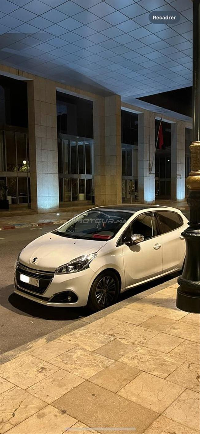 Peugeot 208 Diesel Manuelle 2017 à Salé