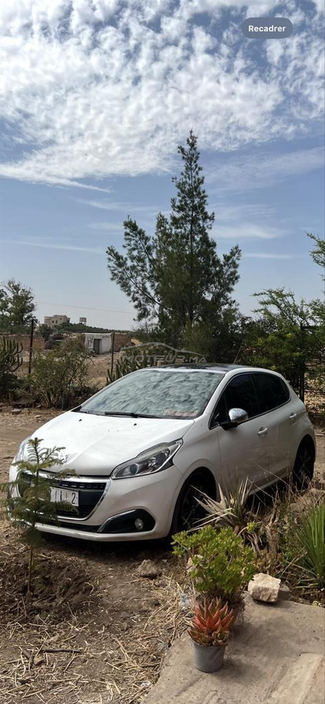 Peugeot 208 Diesel Manuelle 2017 à Salé