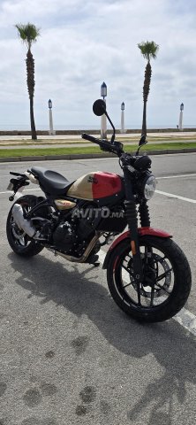 Royal enfield guerilla