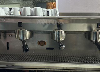 ماكينة قهوة