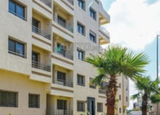 Appartement vide avec ascenseur a Mohammedia