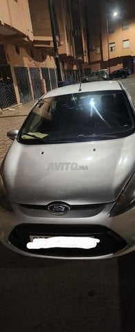 فورد فييستا بنزين يدوية 2012 في مراكش