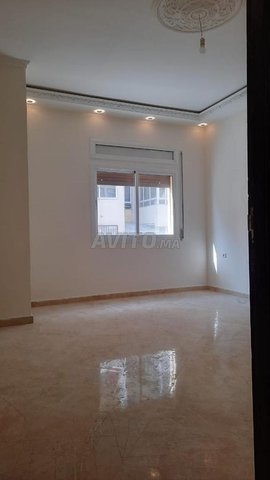 غرفة للإيجار لفتاة