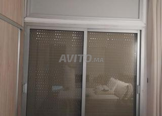 باب ألومنيوم مع إطار وستارة كهربائية