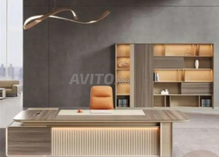 💎🔔 Bureau avec éclairage naturel et artificiel efficace