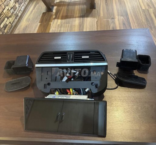 Support CarPlay / Android Auto