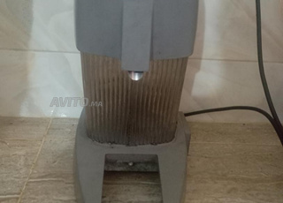 عصارة 🍋 ليمون كهربائي من طراز رفيع ديال برا