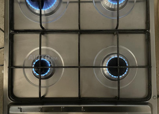 Four inox encastrable automatique marque Smeg Italy