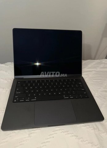 💻 MacBook Pro 14 M3 Pro – 18 Go RAM – 512Go SSD🔥