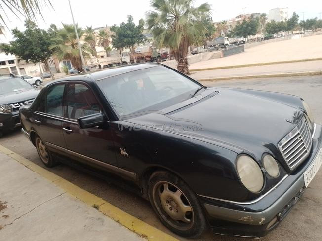 مرسديس 220في حالة جيدة