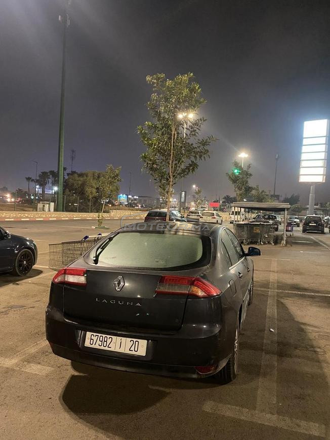 Renault Laguna Diesel Manuelle 2011 à Agadir