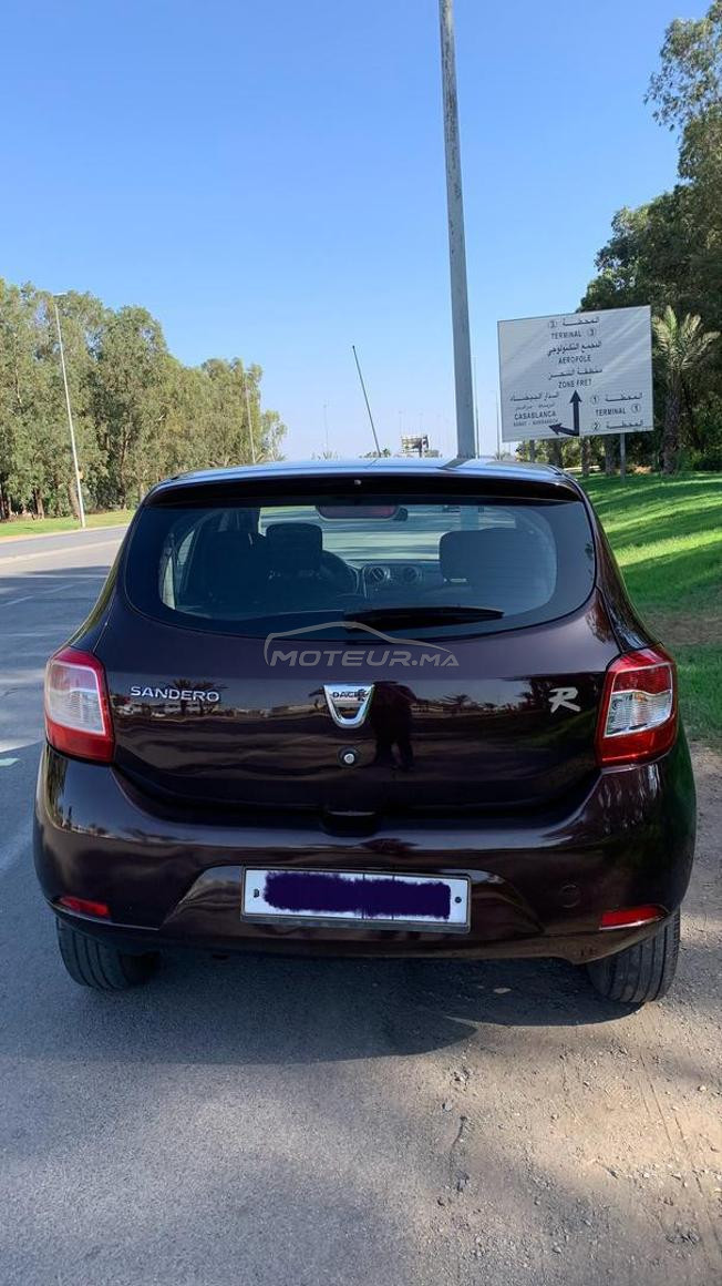 Dacia Sandero Essence Manuelle 2016 à Deroua