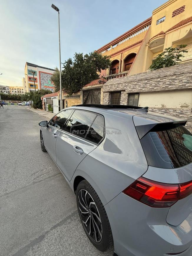 Volkswagen Golf 8 en excellent état 