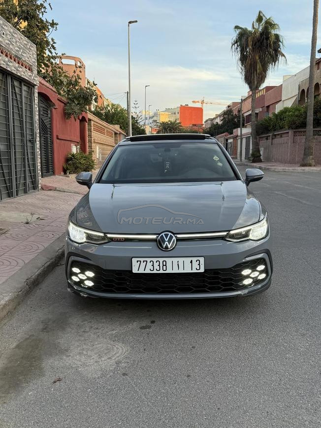 Volkswagen Golf 8 en excellent état 