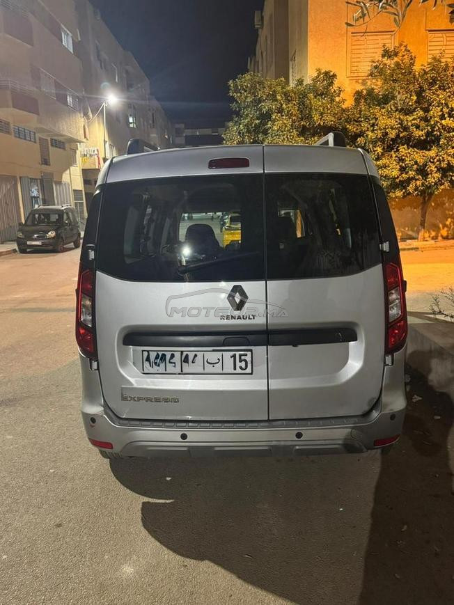 renault express 08/2022 