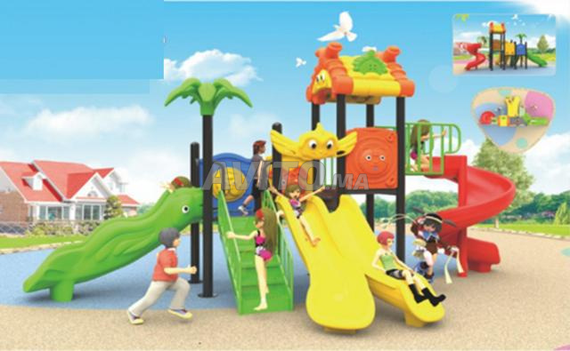Equipement espaces de jeux intérieurs et extérieurs