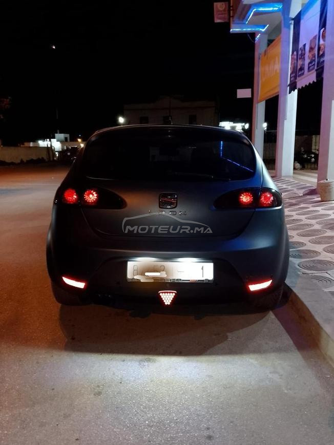 سياره للبيع ممتازة جدا  للجادين فقط 