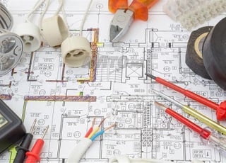 كهربائي Electricien